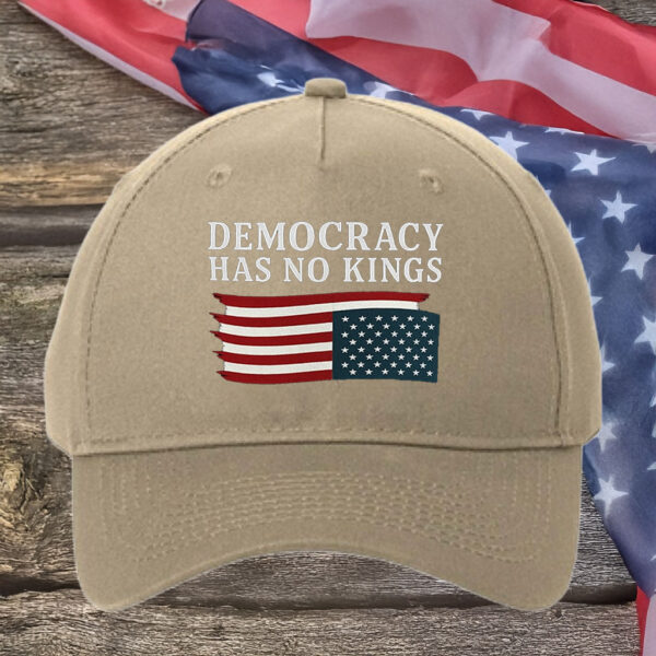 Democracy Has No Kings Hat – Patriotic Anti-Monarchy American Flag Cap