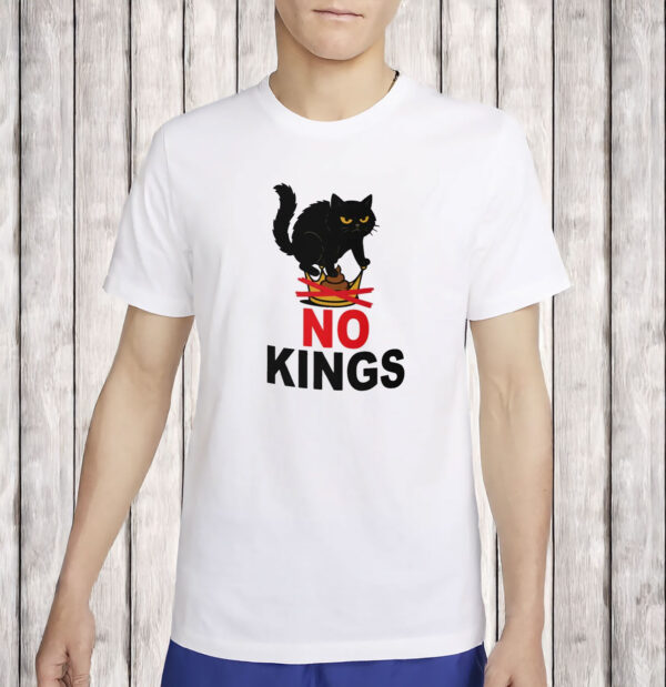 Funny Anti-Monarchy Protest Tee, No Kings in America Black Cat Shirt