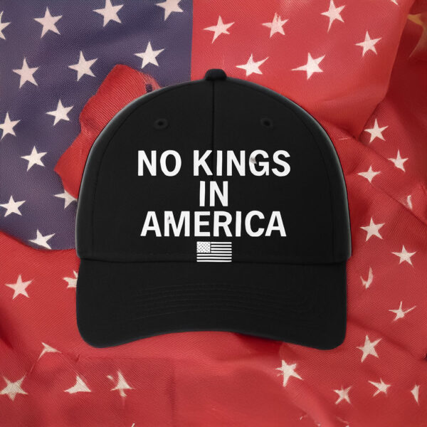 No Kings in America Hat – Minimalist Patriotic Anti-Monarchy Cap