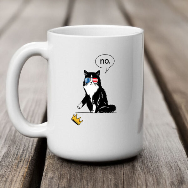 Patriotic Anti-Monarchy Protest Design, Funny No Kings Cat Mug