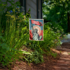 anti-trump lawn flag-rejecting kings since 1776 garden flag
