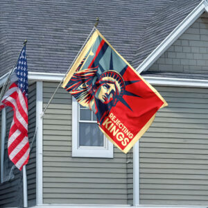 statue of liberty protest flag, rejecting kings house flag